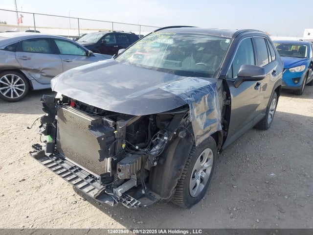 Toyota RAV4 LE 2021 2T3B1RFV8MC219112 Image 2