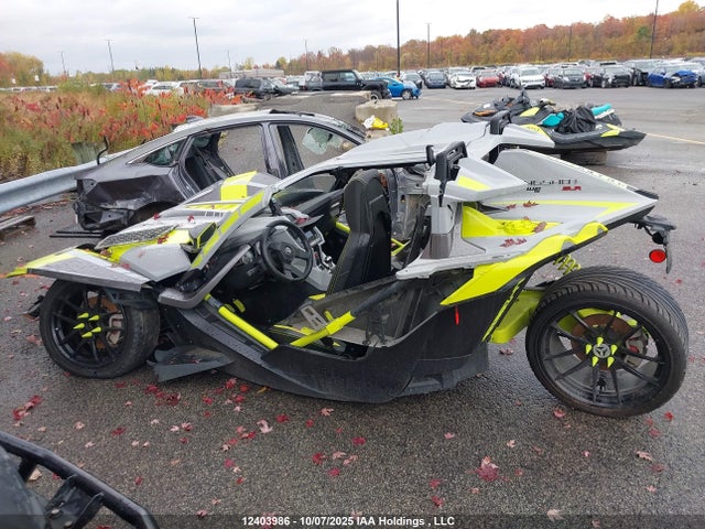 Polaris Slingshot 2018 57XAARFA9J8126521 Image 9