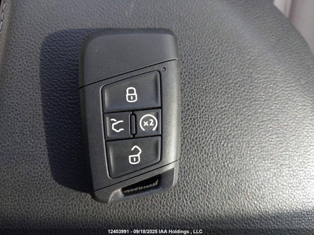 3VWE57BU0KM076217 Volkswagen 1.8 tsi