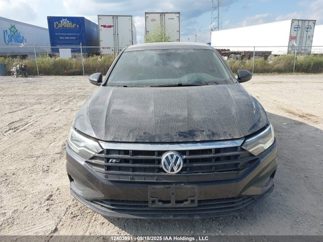 3VWE57BU0KM076217 Volkswagen 1.8 tsi