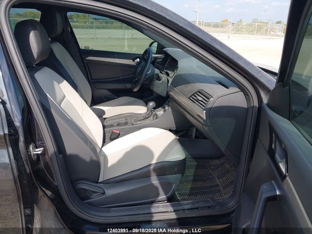 3VWE57BU0KM076217 Volkswagen 1.8 tsi