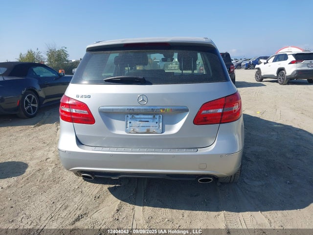 Mercedes-Benz B-Class 2014 WDDMH4EB6EJ281028 Image 17