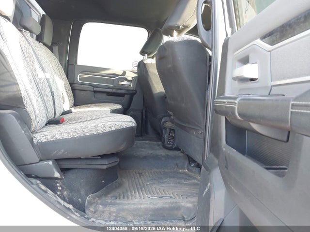 3C6UR5DJ5NG322599 RAM 2500 Big Horn