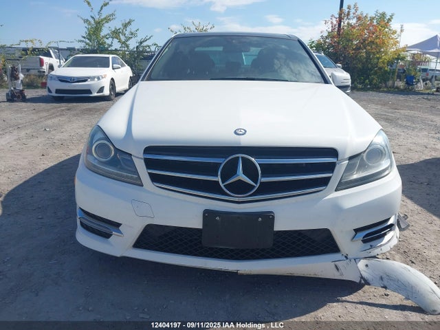 WDDGF8AB1EA960284 Mercedes-Benz C-Class