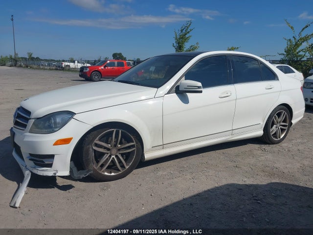 WDDGF8AB1EA960284 Mercedes-Benz C-Class