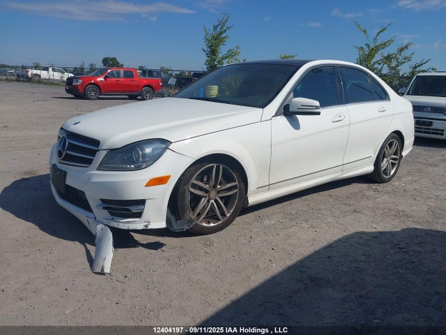 WDDGF8AB1EA960284 Mercedes-Benz C-Class
