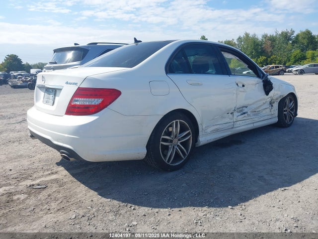 WDDGF8AB1EA960284 Mercedes-Benz C-Class