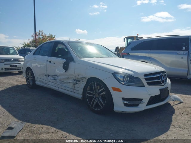 WDDGF8AB1EA960284 Mercedes-Benz C-Class