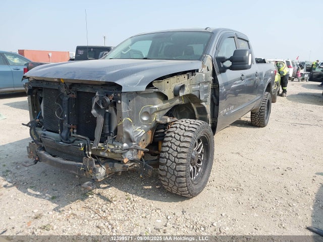Nissan 2016 2016 1N6BA1F46GN502494 Image 2