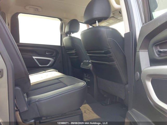Nissan 2016 2016 1N6BA1F46GN502494 Image 8