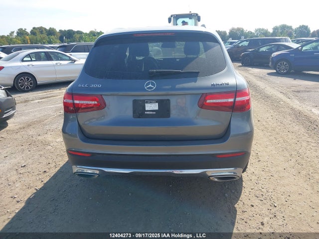 WDC0G4KB7HF229537 Mercedes-Benz m274