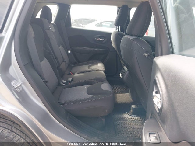 Jeep Cherokee 2015 1C4PJLAB4FW672047 Image 8
