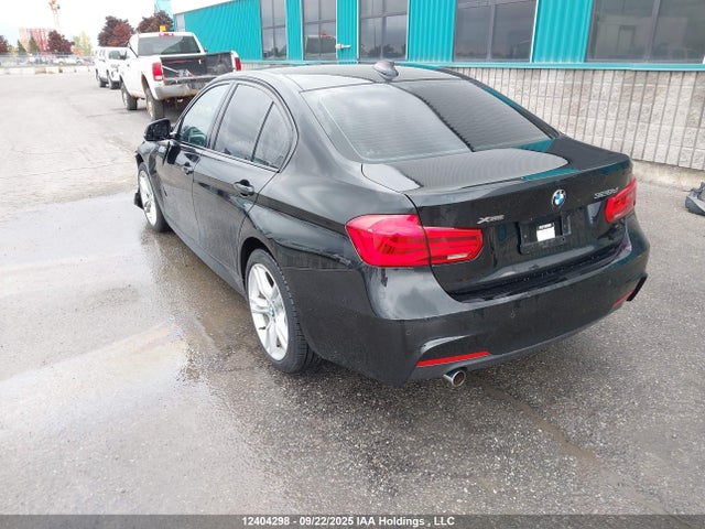 BMW 2018 2018 WBA8F1C52JAE97496 Image 3
