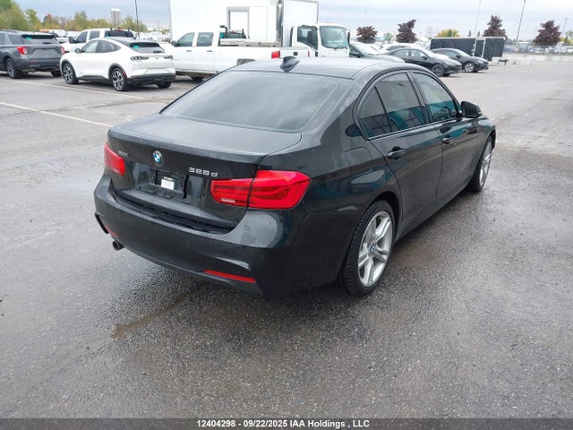 BMW 2018 2018 WBA8F1C52JAE97496 Image 4