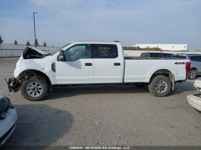1FT8W3B67LEC34258 Ford F-350 Xlt