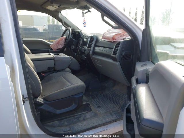 1FT8W3B67LEC34258 Ford F-350 Xlt