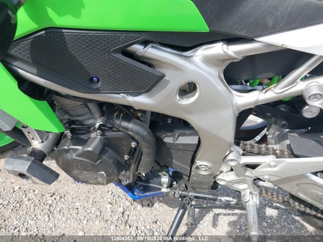 ML5ZXCS12RDA27052 Kawasaki Ninja Zx-4rr
