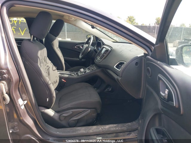 Chrysler 200 2015 1C3CCCAB8FN731507 Image 5