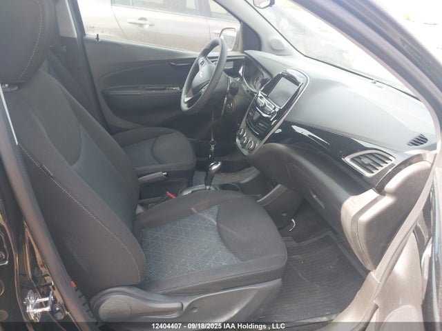 Chevrolet lv7 2022 KL8CD6SA2NC030481 Image 5