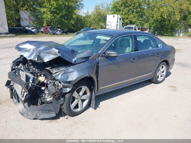1VWBV7A32FC054741 Volkswagen Passat