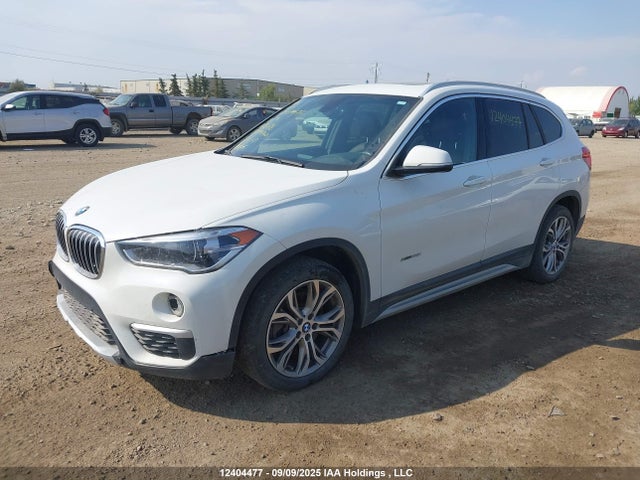 BMW X1 2018 WBXHT3C33J5K26686 Image 2