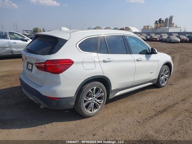 BMW X1 2018 WBXHT3C33J5K26686 Image 4