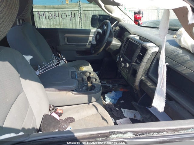 3C6JR7DT1LG263872 RAM 1500