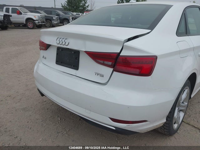 Audi A3 2018 WAUAUGFF5J1066064 Image 12