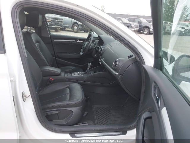 Audi A3 2018 WAUAUGFF5J1066064 Image 5