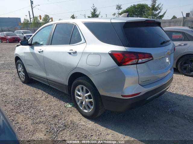 Chevrolet lyx 2022 3GNAXUEV7NL252003 Image 3