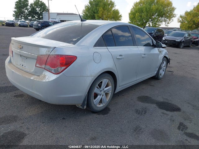 1G1P75SZ5E7402932 Chevrolet luz