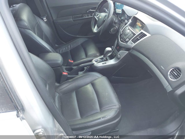 1G1P75SZ5E7402932 Chevrolet luz