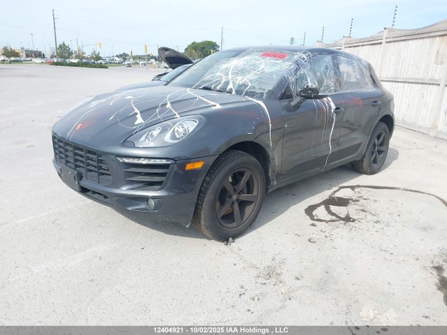 Porsche Macan 2017 WP1AA2A50HLB05833 Image 2