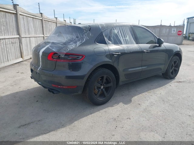 Porsche Macan 2017 WP1AA2A50HLB05833 Image 4