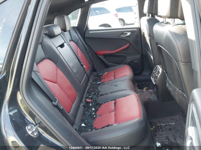 Porsche Macan 2017 WP1AA2A50HLB05833 Image 8