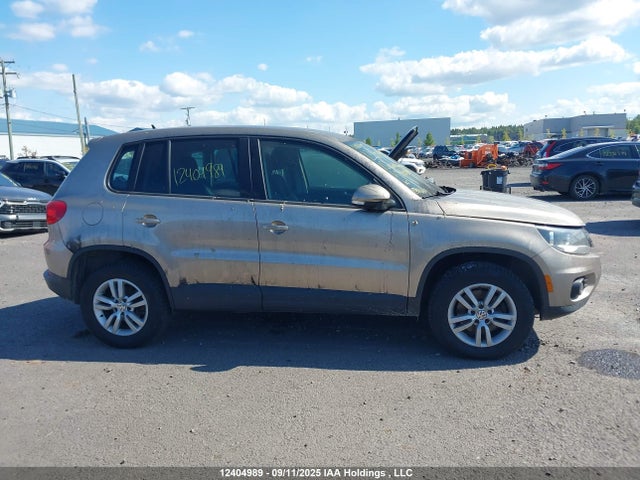 Volkswagen 2015 2015 WVGKV7AX2FW030889 Image 13