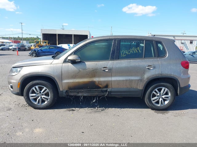 Volkswagen 2015 2015 WVGKV7AX2FW030889 Image 14