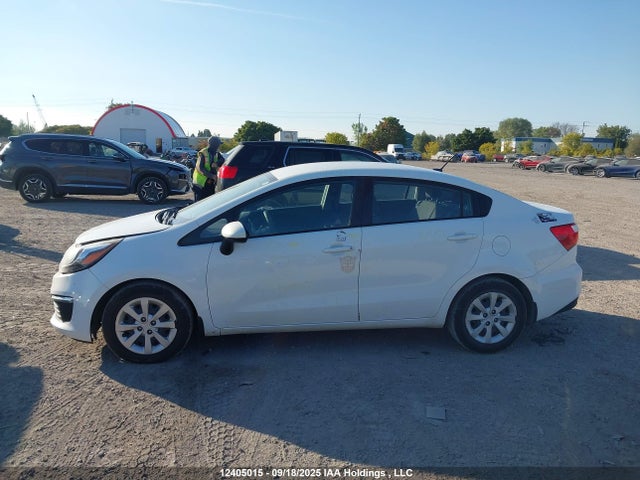 KNADM4A35H6104172 KIA Rio