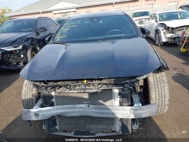 W1K5J4HB5NN299534 Mercedes-Benz m260