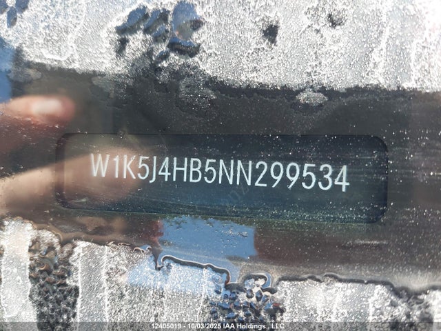 W1K5J4HB5NN299534 Mercedes-Benz m260