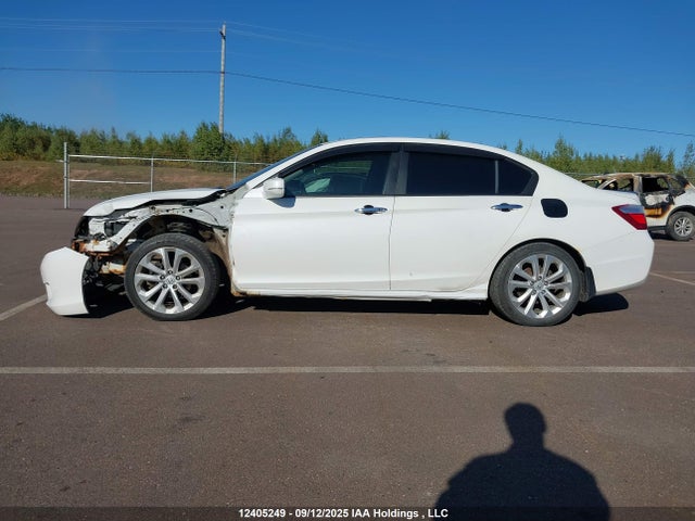 Honda Accord 2014 1HGCR2F95EA810344 Image 15
