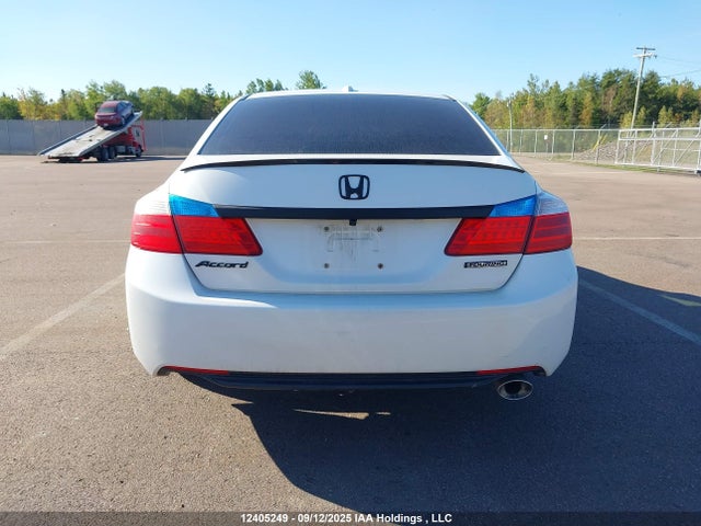 Honda Accord 2014 1HGCR2F95EA810344 Image 17