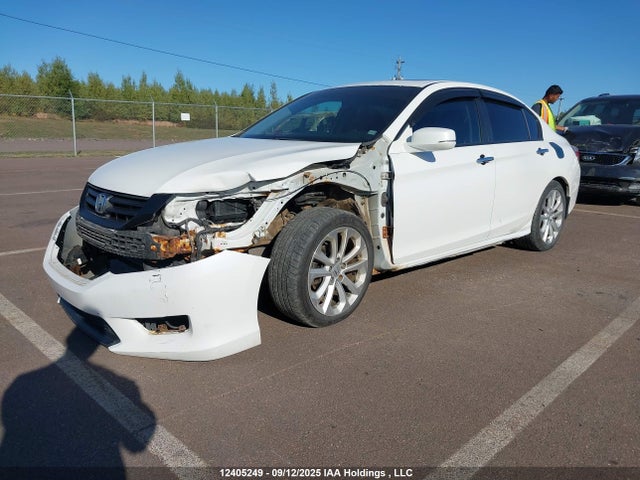 Honda Accord 2014 1HGCR2F95EA810344 Image 2