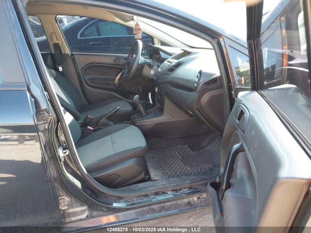 3FADP4TJ8FM185497 Ford 2015