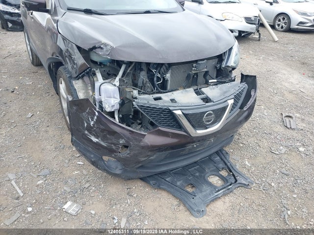 JN1BJ1CR5HW100743 Nissan 2017