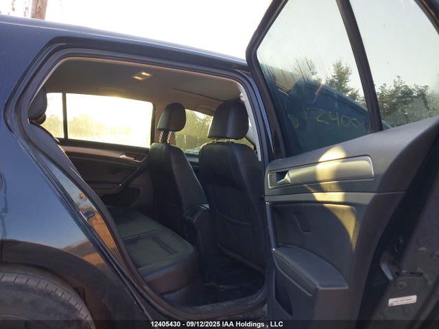 3VW2A7AU5FM022241 Volkswagen Golf