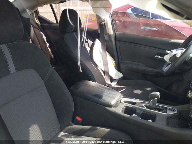 3N1AB8CV8MY321691 Nissan Sentra