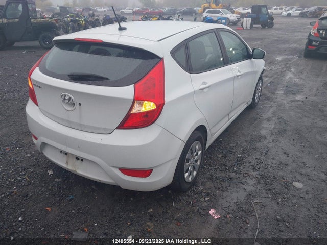 KMHCT5AE8HU367546 Hyundai Accent