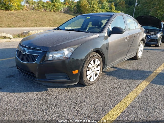 Chevrolet luw 2014 1G1PL5SH5E7361575 Image 2
