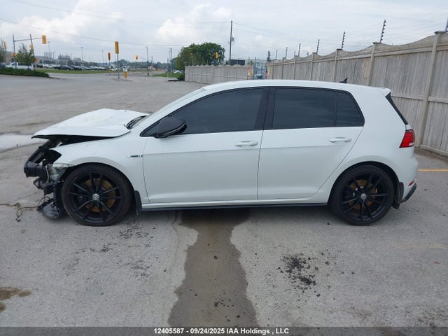 Volkswagen Golf R 2019 WVWWA7AU2KW228972 Image 15